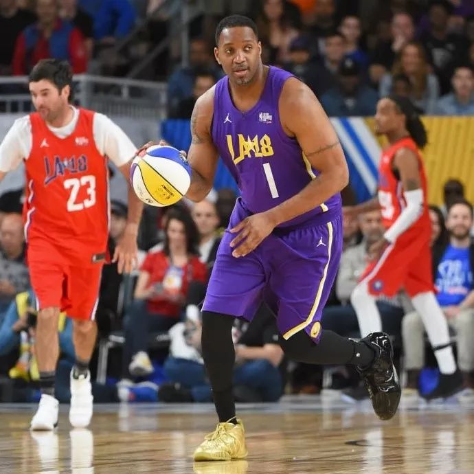 在这些困难 在这些困难