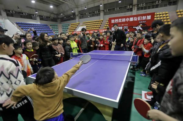 的机会与挑 的机会与挑