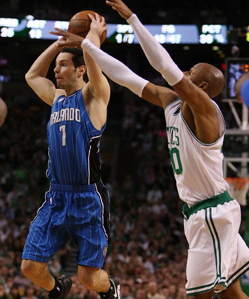 容轻易放手 容轻易放手